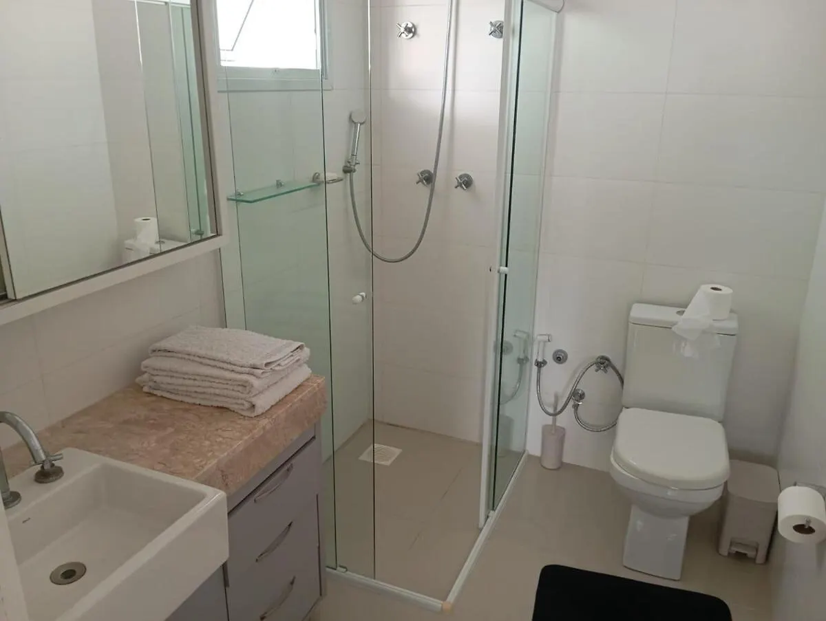 Linda Casa , Com Tres Suites E Piscina Aquecida Em Jurere Florianopolis