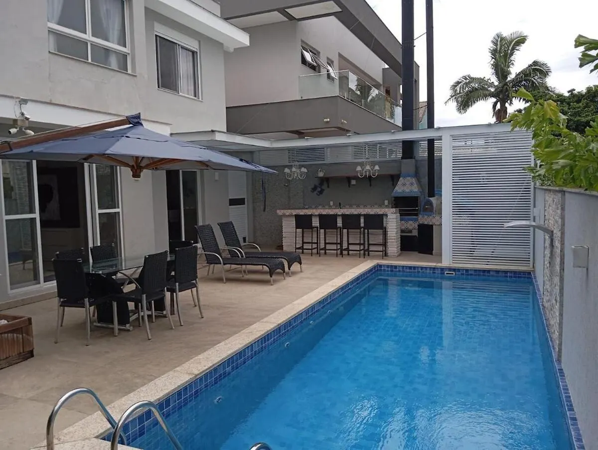 Linda Casa , Com Tres Suites E Piscina Aquecida Em Jurere Florianopolis 0*,