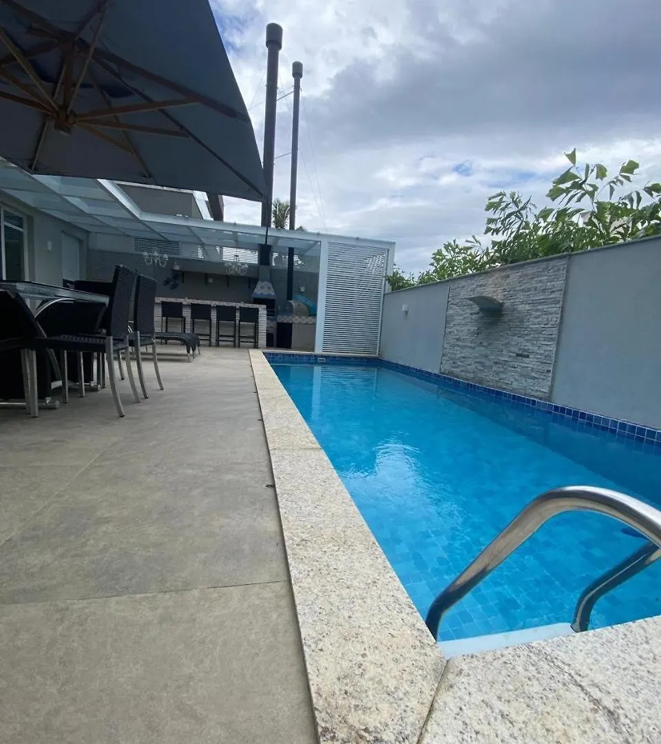 Linda Casa , Com Tres Suites E Piscina Aquecida Em Jurere Флорианополис
