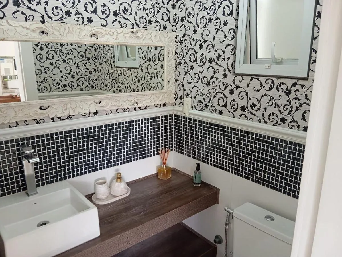 Дом отдыха Linda Casa , Com Tres Suites E Piscina Aquecida Em Jurere Флорианополис